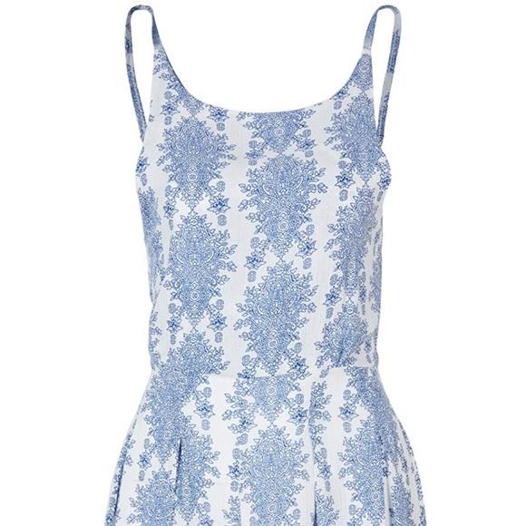 Floral Romper with tie back! - Picture 2 of 8